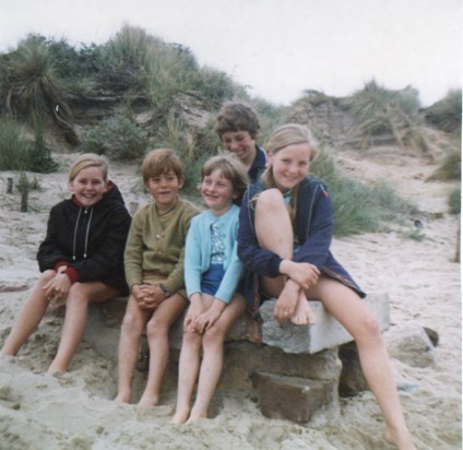 Caroline & Tony with their cousins Micheal, Susan & Wendy in 1971