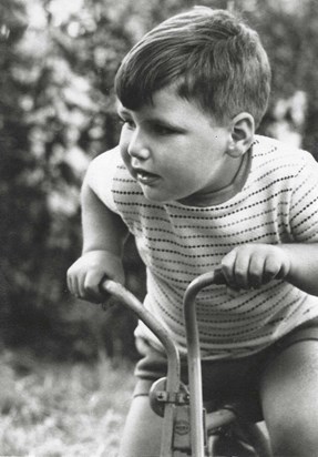 Simon as a boy 