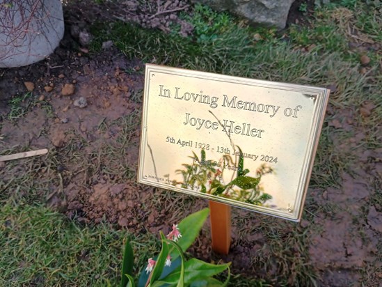 Interim marker for Mum at Currie graveyard - headstone to be sorted 