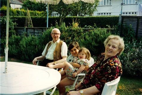 Mai, Terry, Adam & Lizzy in Beaufort Rd - 1994