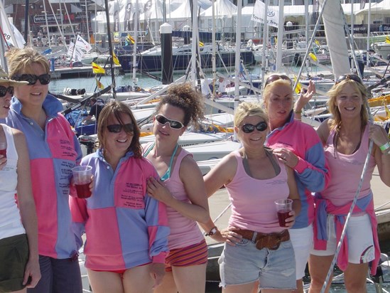 2007 Cowes - always such a cool stylish chic!