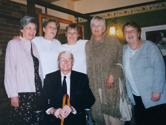 Janet, Frances, Val, Maureen, Gillian and Dad at special meal for Maureen and Vince's visit from Canada