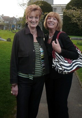 Eve with her best friend from childhood Myra - what a gorgeous picture of two beautiful ladies ♥️♥️