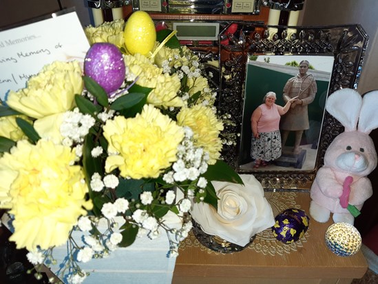 Easter Tribute for Mum at home