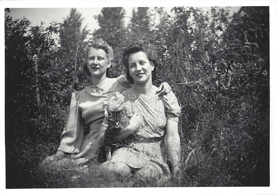 1942 or so - Maisie and Joan Laming at 2 Ladywood Ave Petts Wood