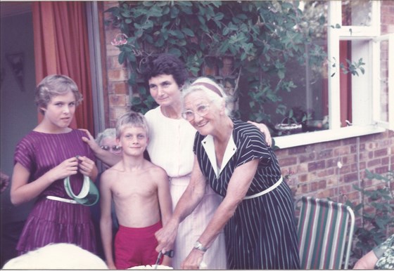Mum Dorothy's 80th birthday party