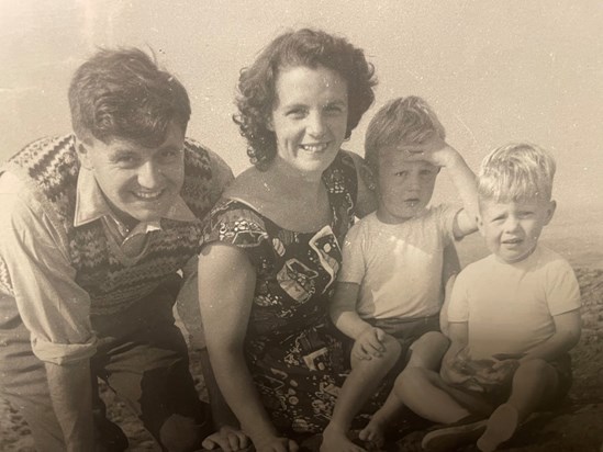 1960 Jwan Geoff Groves& family 1960