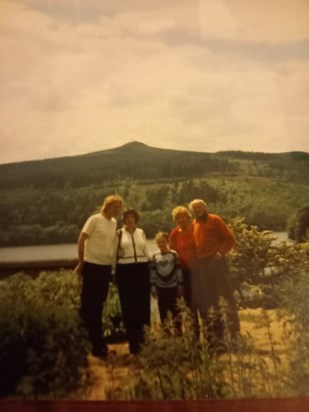 Enjoying a run out in the car to the Peak District - Ian, Lesley, Ella, Doreen and Emil xxx