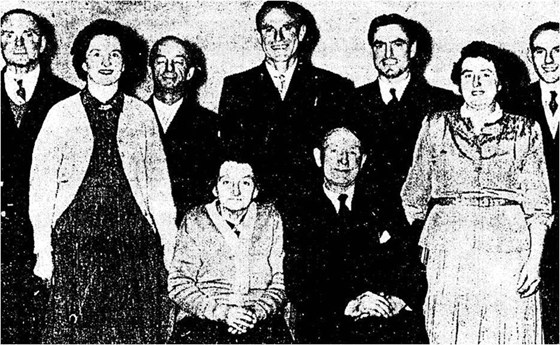 The Graham family L-R Fred, Violet, Sam, Victor, Norman ,Mabel, Bert, Granny , Grampa