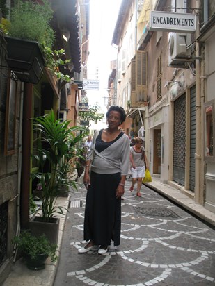June July 2012 Mum to be - Vieil Antibes