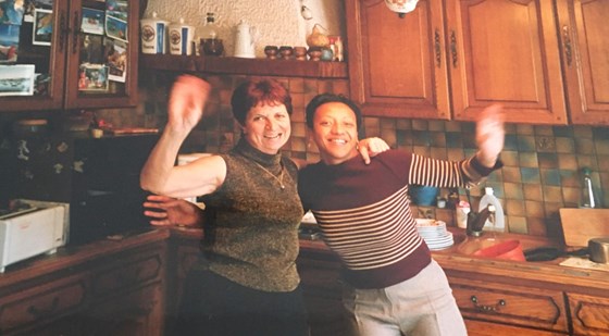 Dans la cuisine avec Renée - début 2000