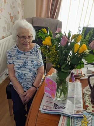 Nanny with the flowers Leah sent and I attempted to arrange! (13/07/21)