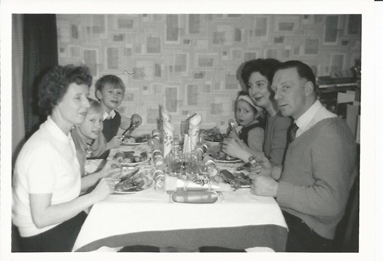 c1966 - A Ferry Merry Christmas at Harlow, Kay, Sue, Ray, Rhonda, Olive & Sid 