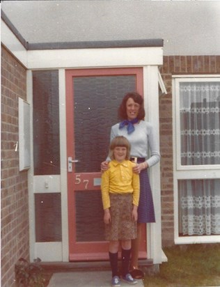 Jenny & Jutta, Southfield Avenue, Weymouth, 1977