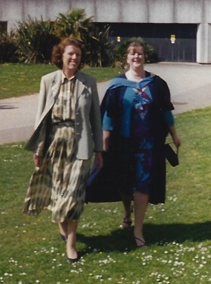 Jenny & Jutta, April 2002