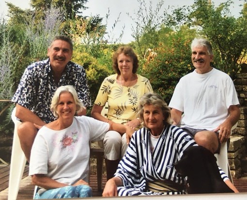 Brothers and sisters in Donnat, August 2004
