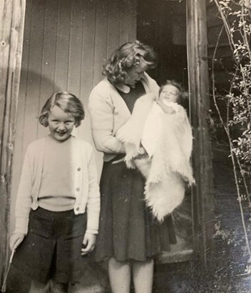 Jenny with Auntie Betty and Sue in 1946?