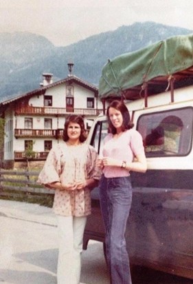 Zella returning from India trip, visiting Jenny in Reith, 1974