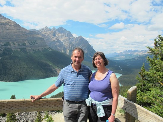 2015-08-08 Pam & Anthony in Canada (Peyto Lake)