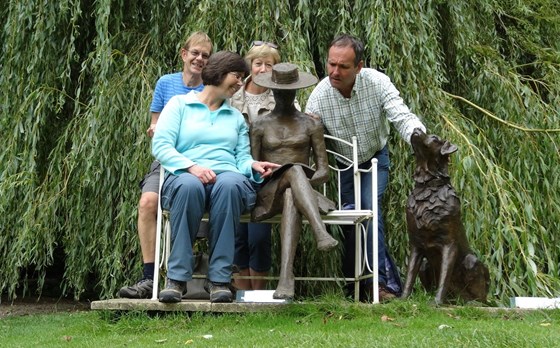 Pam, Anthony, Sue, Andy, Miss Reader & the dog at Pashley Manor Gardens Aug 2014