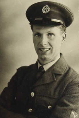 Airman David Rawson during National service