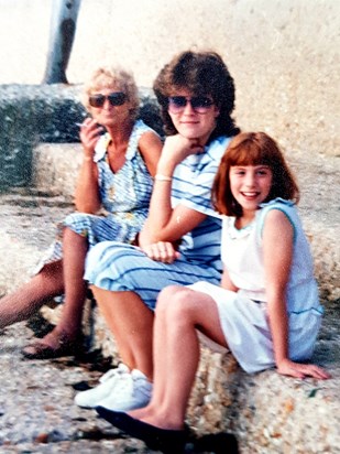 Lucy with Nanan and Lynnette at Bognor Regis 