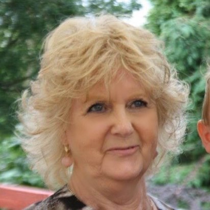 Our beautiful and much loved Mum ?? Xx