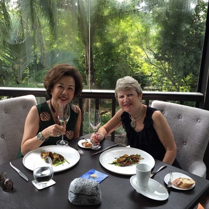 Mums Celebrating at Botanic Gardens, Singapore