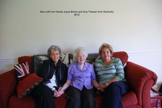 Mum with Joyce Brown and Sue Thacker, Kentucky 2012