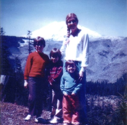 Mt. St. Helens Matt, Jeff, & Clare with Mom