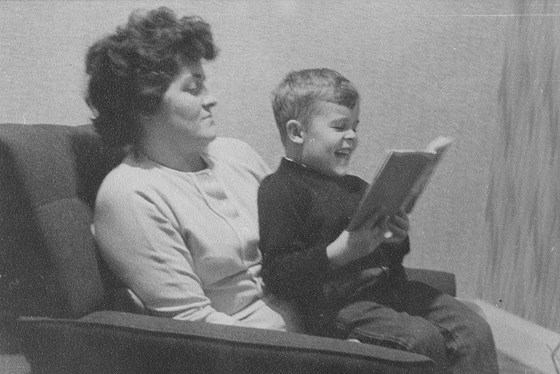 Mum teaching Peter how to read 