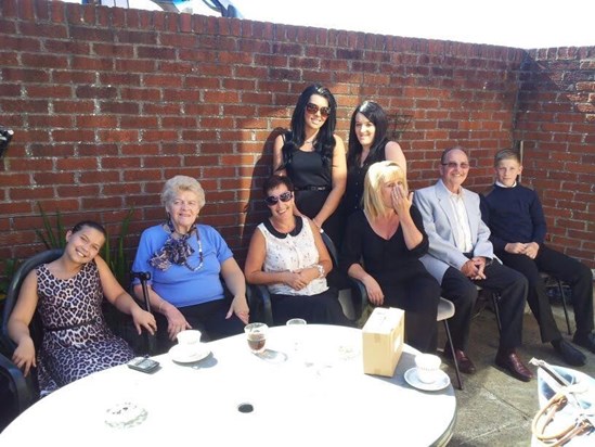 Mum,  Joely, Chris, Laura, Tia, Deb, Dad and Terran