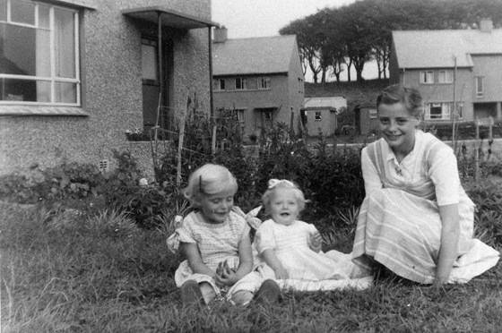 Shirley, Carol  & Betty Storey at Dent Rd Mirehouse