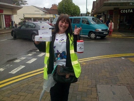 Amanda collecting for B'ham St Mary's Hospice - 28.09.2012