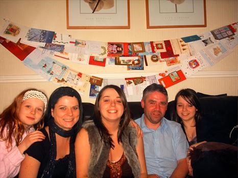 Kevin with (from left) His neice Rebecca & Sisters Tammy, Lynelle & Sharon - Christmas 2005