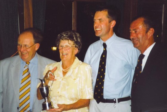 1998 Presenting the Suter claret jug  at Old boys golf weekend