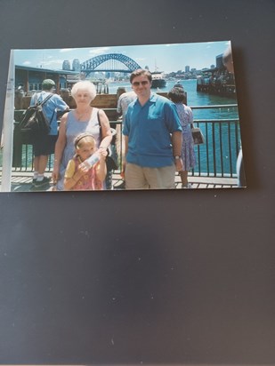 Pat with Mum in Australia