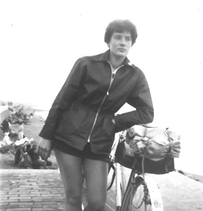 05 Jean with her bike