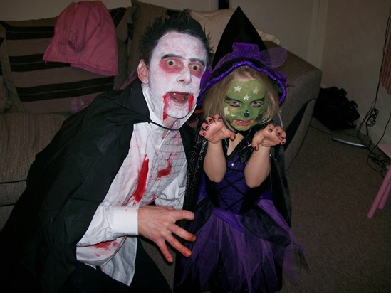 Paul & Siana Halloween 2009