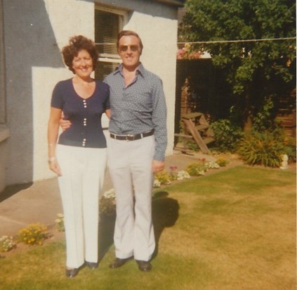 Margaret and Jimmy at Allan Park Crescent 1976