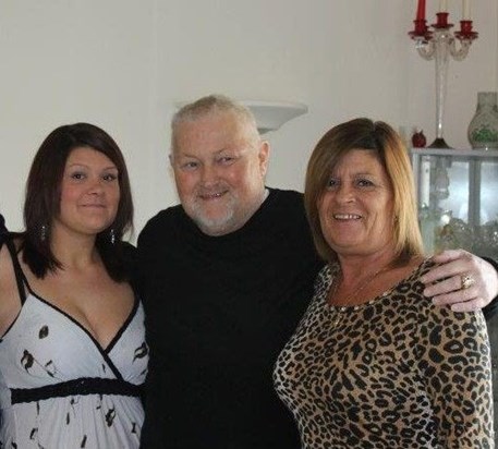 Ron with his daughter Kelsi and his wife Terri 
