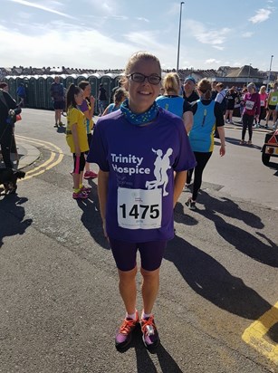 Sue running for Trinity Hospice today Dad xx