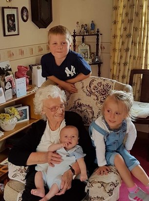 Nana & 3 of her great grandchildren. 🥰