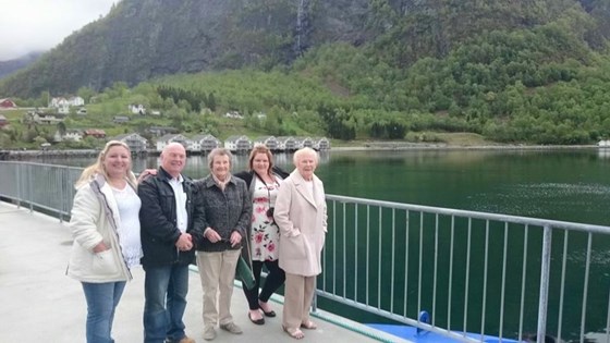 Mum, Steve, Phyllis, Kirstie and Nana in Norway