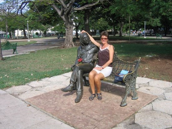 Sharing a park bench with John Lennnon - Havana - November 2006