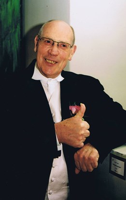 alf sorrell THUMBS UP