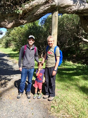 Hiking in New Zealand with the family