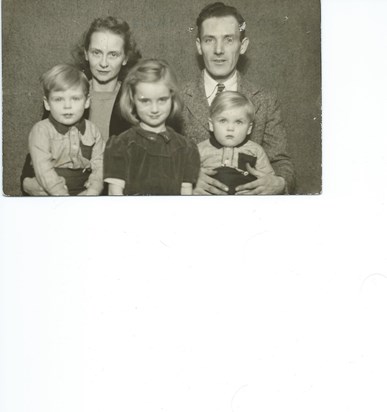 The YOUNG family c.1950: Bob, Sue and Steve with Mum and Dad.