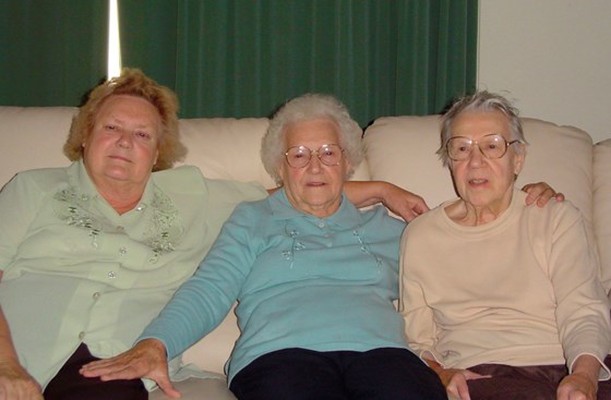 2004 Sisters Pauline, Dolly & Grace