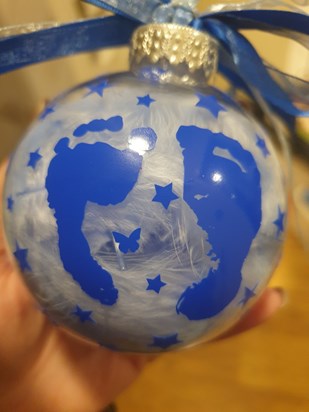 X Mas bauble to go alongside your sisters ones. 